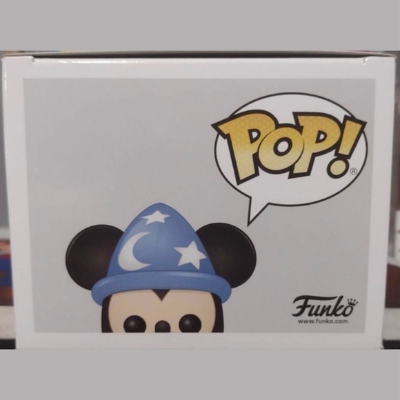Sorcerer Mickey Funko Pop - Picture 6 of 6